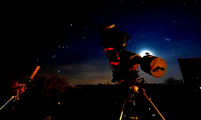 Choosing the Right Camera for Astrophotography: Capturing Breathtaking Images of the Night Sky