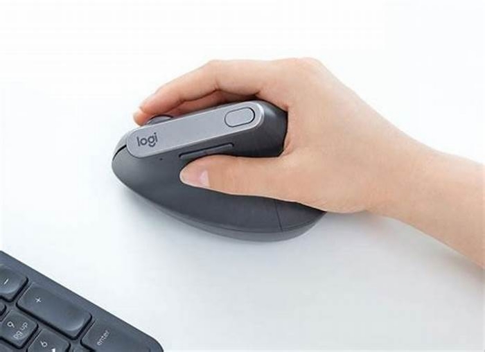 How to Choose the Best Ergonomic Mouse for Graphic Designers and Artists Who Need Comfort and Precision in Their Work