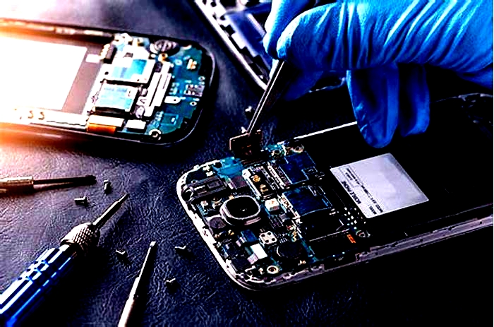 Learning Basic Electronics Repair: Fixing Common Issues with Your Devices and Saving Money on Repairs