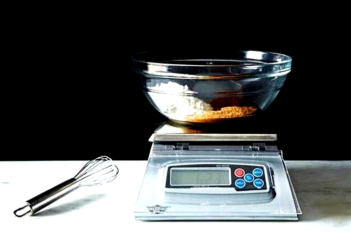 Tech Tools for Baking Perfection Smart Scales Kitchen Timers and Recipe Apps