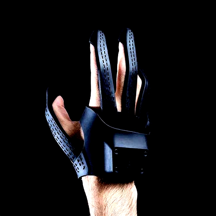 The Rise of Wearable Haptic Technology Feeling the Virtual World