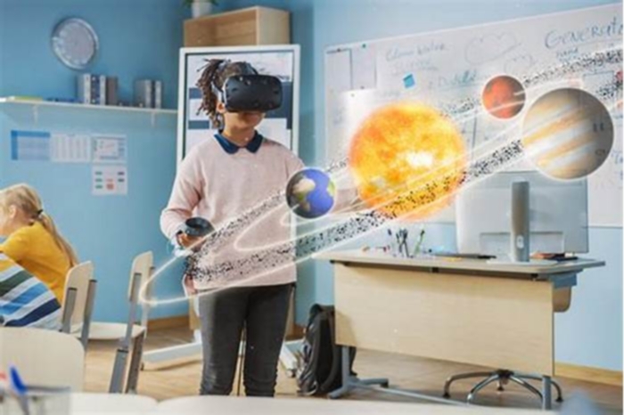 Virtual Reality Learning Experiences: Immersing Yourself in History, Science, and More