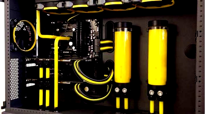 Watercooling Your PC: A Guide to Advanced Cooling Systems for Enthusiasts (with safety precautions)